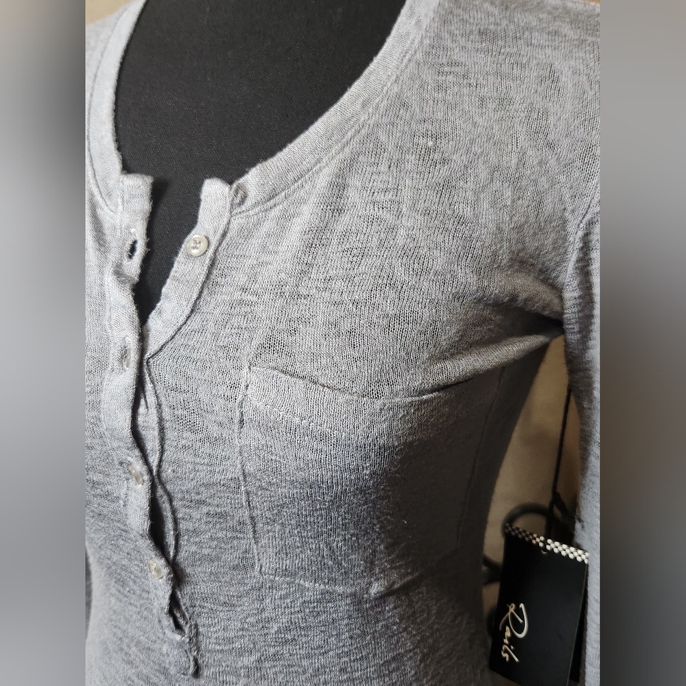 Rails Heather Gray Long Sleeve Lightweight Henley Top W/pocket. NWT. Size XS - Picture 3 of 9